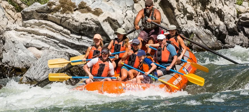 family rafting rogue river a group of people rafting on the rogue river